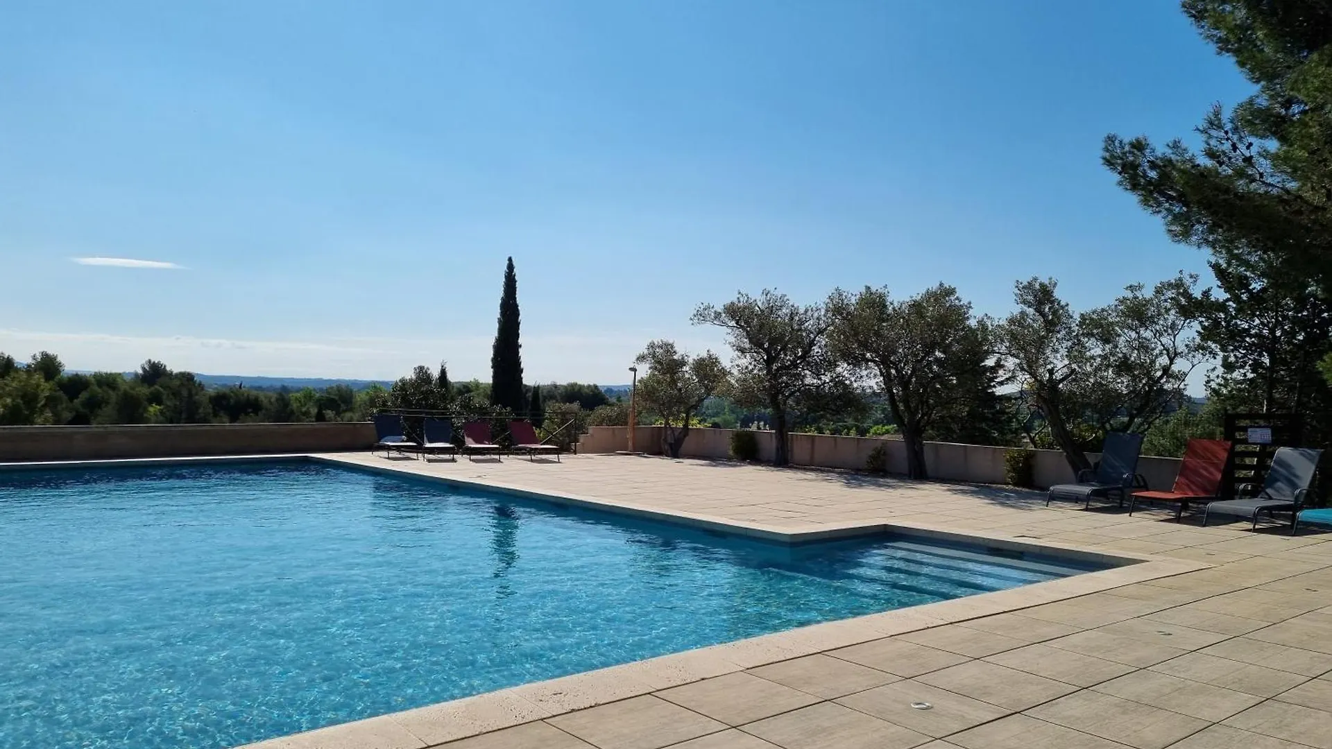 Holiday park Les Garrigues De La Vallee Des Baux Hotel Paradou France