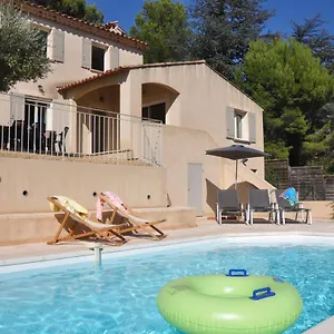 Holiday In Arles -villa Entièrement Climatisée Avec Piscine, Vue Magnifique Paradou